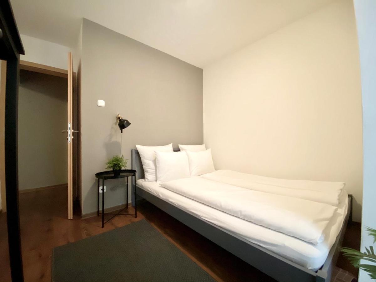 Budget Apartment By Hi5- Karoly 16 Βουδαπέστη Εξωτερικό φωτογραφία